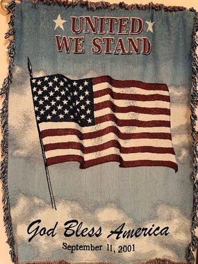 Patriotic 'United We Stand' Throw Blanket - 9/11